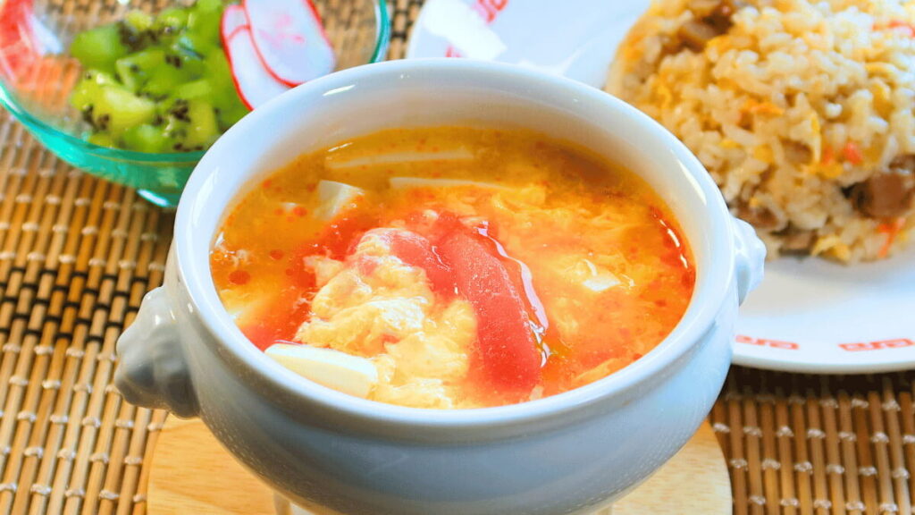 トマトと卵の中華風スープ完成の画像
