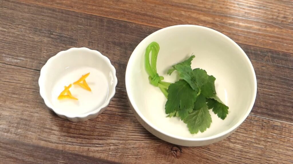 柚子と三つ葉の飾り完成の画像